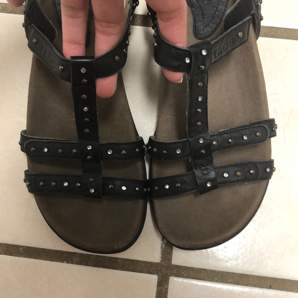 Taos Party 2 black leather sandals